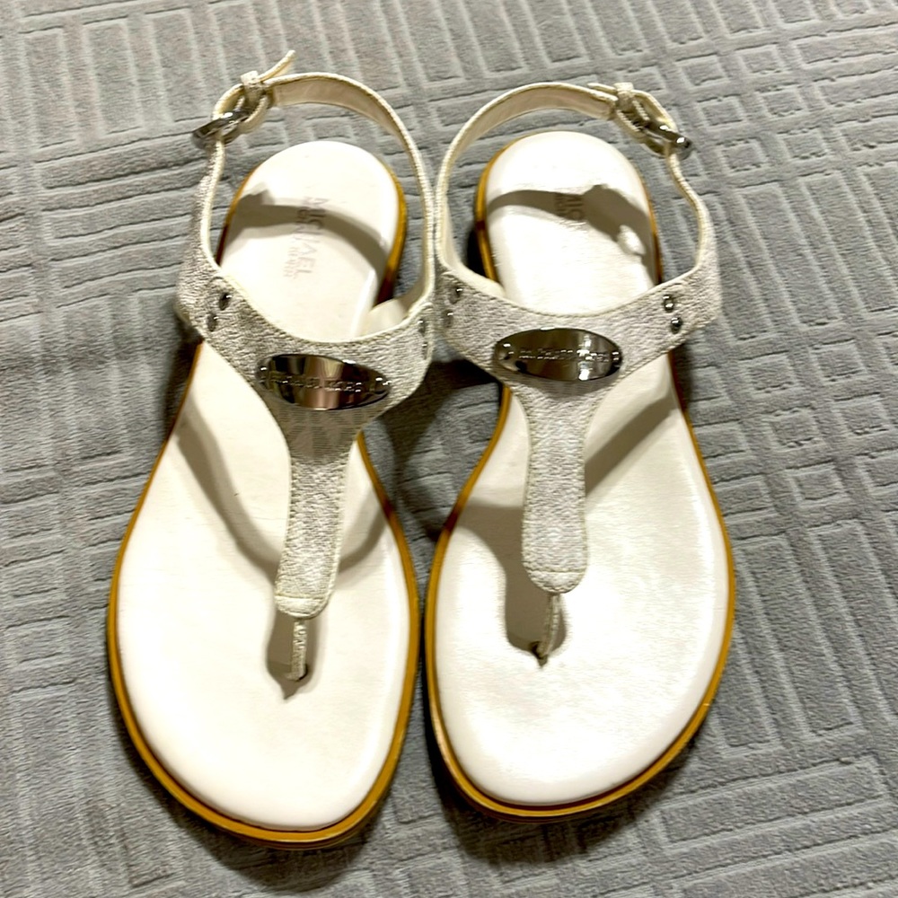 Michael Kors White / Silver Logo Plate  Leather Sandals Woman’s Size 7M